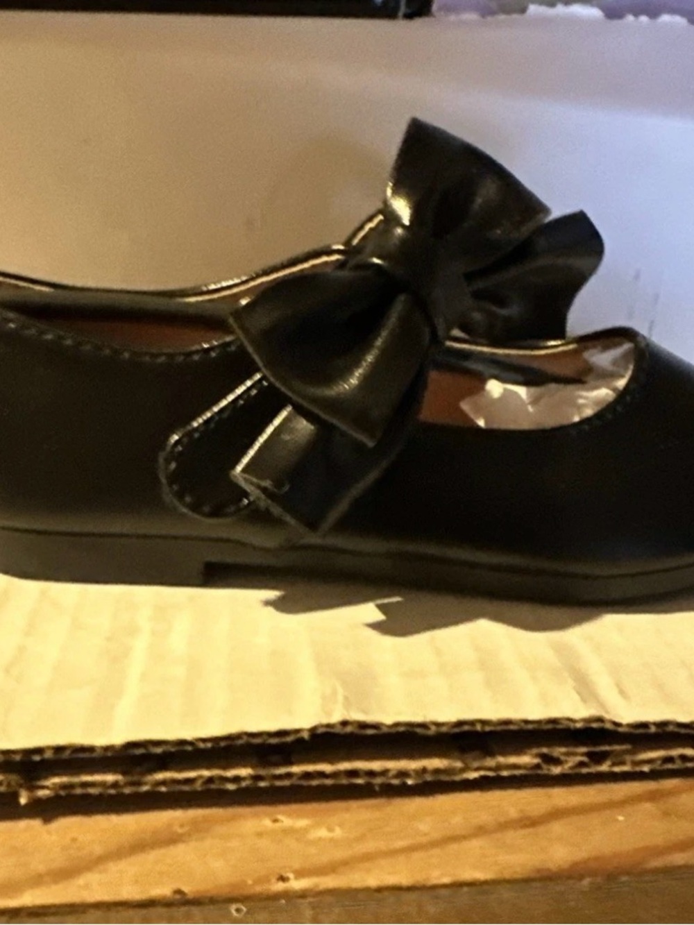 Honey Bun Baby Girls Black Bow Accent Mary Jane Shoes Toddler Size 8T - Picture 2 of 2